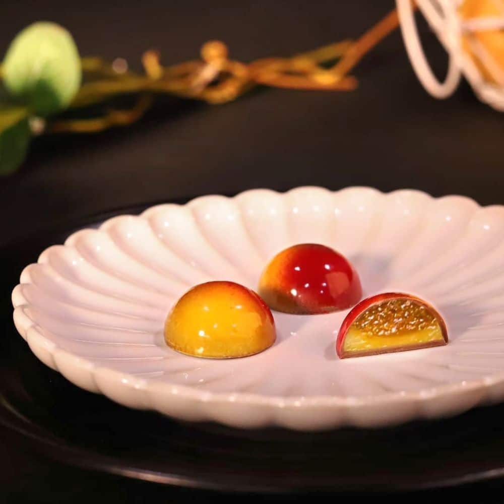 איך להכין מרמלדת מנגו פסיפלורה pate de fruit, איך להכין גנאש מנגו פסיפלורה פרלין ב2 צבעים